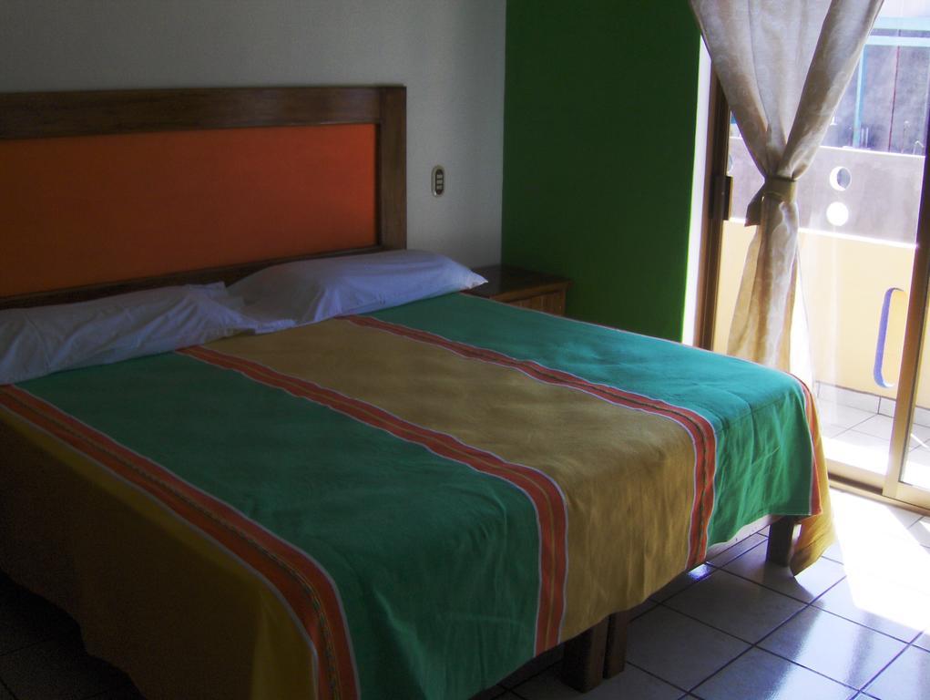 Hotel Bahia Barra de Navidad Exterior photo